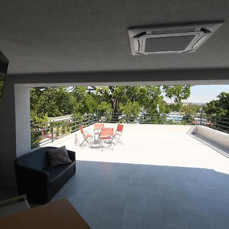 Octogon Hotel Baile Felix Bagian luar foto